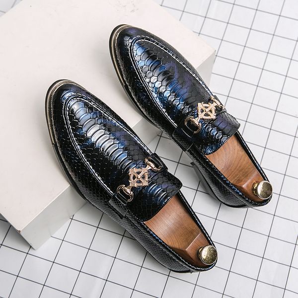 snakeskin pattern loafers metal button designer casual shoes dress shoes men pu leather british pointed toe classic comfortable daily wear l, Black
snakeskin pattern loafers metal button designer casual shoes dress shoes men pu leather british pointed toe classic comfortable daily wear l, Black
