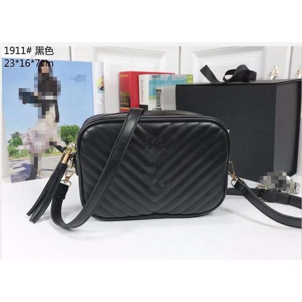 fashion women famous casual designer messenger bag lady cross body bags handbag satchel purse cosmetic purses 23cm
fashion women famous casual designer messenger bag lady cross body bags handbag satchel purse cosmetic purses 23cm