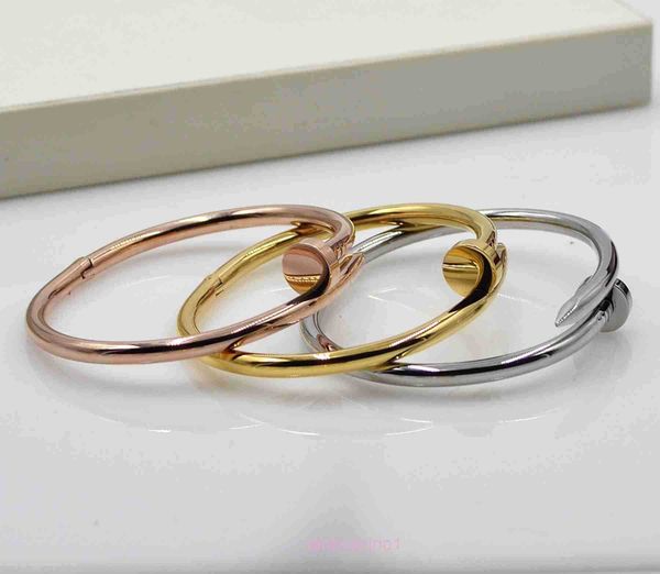 designer carti bracelet diamond charm justes un clous bracelets 18k rose gold nail opening diamond fast personality, Black
designer carti bracelet diamond charm justes un clous bracelets 18k rose gold nail opening diamond fast personality, Black