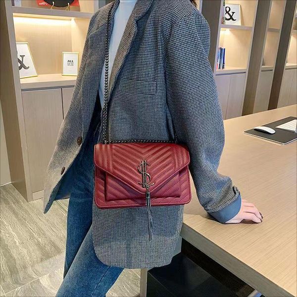 luxury handbag designer women's bag 2022 new one-shoulder fashion rhombus chain bag messenger bags small square bag
luxury handbag designer women's bag 2022 new one-shoulder fashion rhombus chain bag messenger bags small square bag