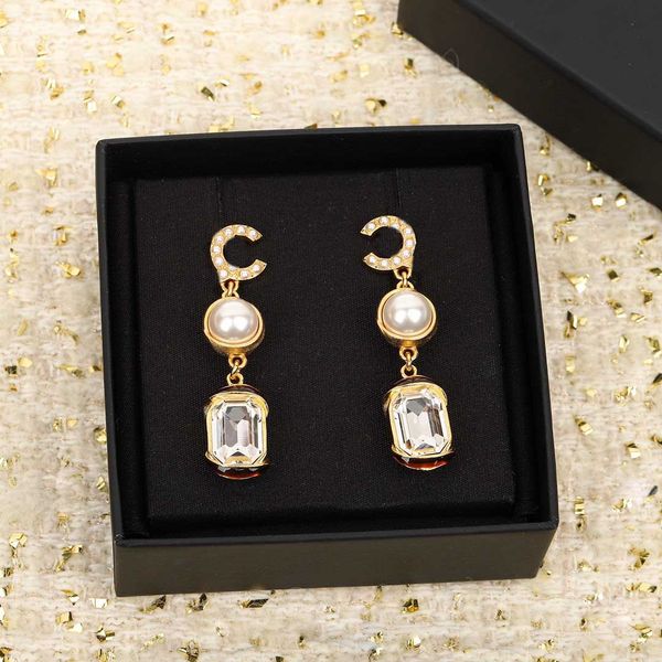 fashion style charm drop earring with nature shell beads and crystal design have box stamp ps4430, Golden
fashion style charm drop earring with nature shell beads and crystal design have box stamp ps4430, Golden