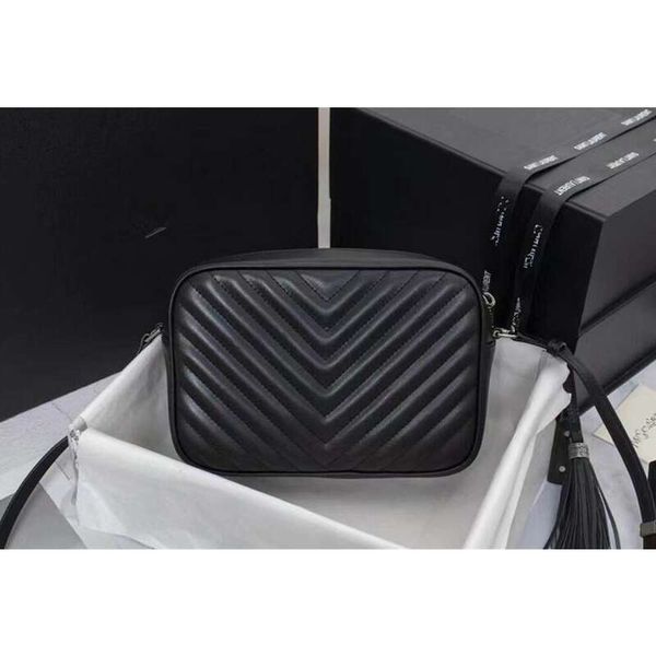 luxurys fashion designers shoulder crossbody bags women handbags purses classic womens real leather quilted clutch messenger bag
luxurys fashion designers shoulder crossbody bags women handbags purses classic womens real leather quilted clutch messenger bag
