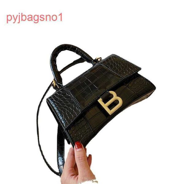 hourglass bag balencig shoulder bags online shop women's 2022 spring new hand minis fashion patent leather sin n0jg 6t55
hourglass bag balencig shoulder bags online shop women's 2022 spring new hand minis fashion patent leather sin n0jg 6t55