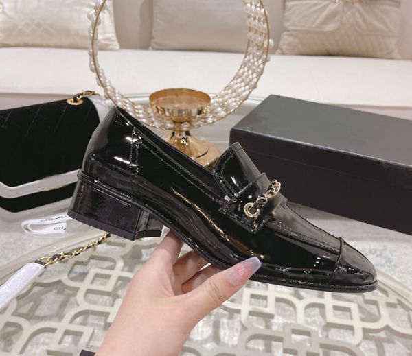 casual shoes 2022 luxury designer chain buckle small leather women flat sneakers fashion comfortable size 35-39, Black
casual shoes 2022 luxury designer chain buckle small leather women flat sneakers fashion comfortable size 35-39, Black