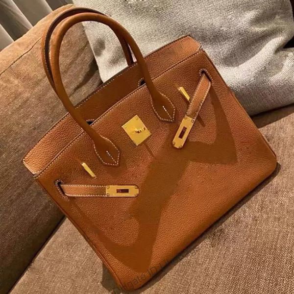 women casual handbag totes messenger crossbody bags designer luxury fashion purse shoulder shopping gold/silver hardware cowhide real genuin 
women casual handbag totes messenger crossbody bags designer luxury fashion purse shoulder shopping gold/silver hardware cowhide real genuin