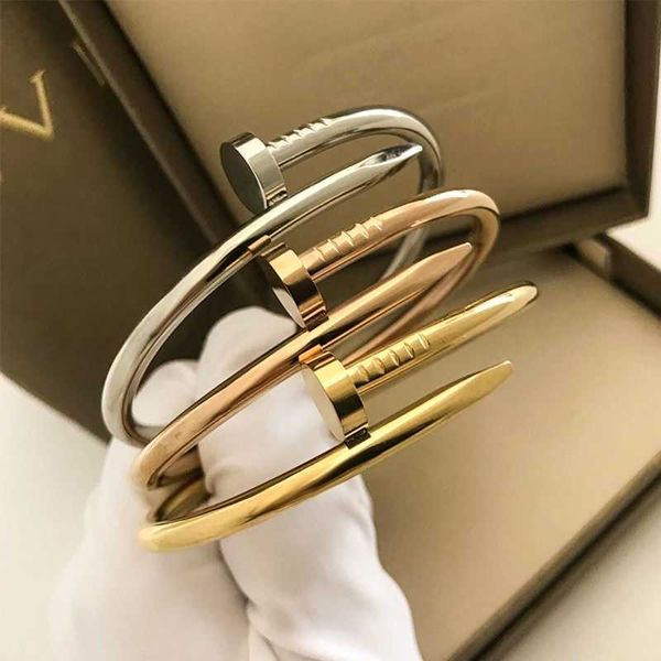 designer carti bracelet diamond charm justes un clous bracelets 18k rose gold nail bracelet wide and narrow version simple fashion high grad, Black
designer carti bracelet diamond charm justes un clous bracelets 18k rose gold nail bracelet wide and narrow version simple fashion high grad, Black