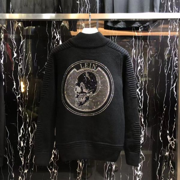 22ss sweater men's long-sleeved metal letters embroidered leather plein plan european fashion trend round neck pullover pp2, White;black
22ss sweater men's long-sleeved metal letters embroidered leather plein plan european fashion trend round neck pullover pp2, White;black