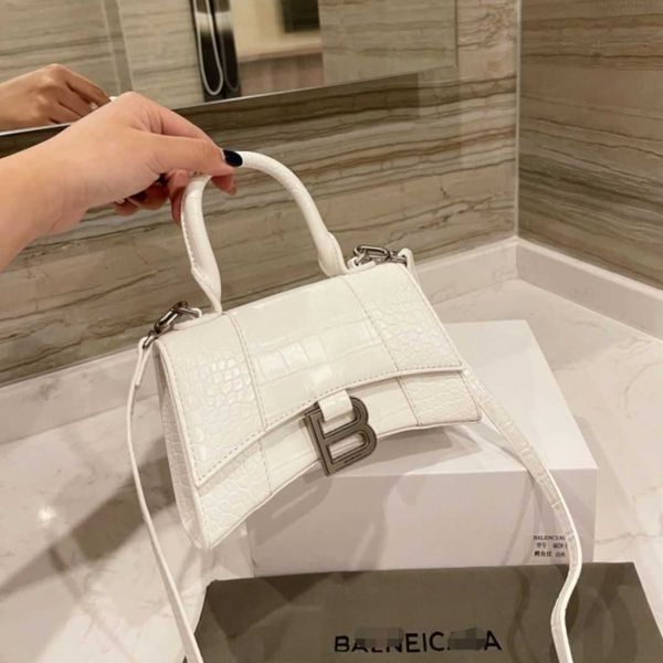 designer balencigass hourglass bag fashion cowhide women's paris b handbag crocodile pattern classic nm55
designer balencigass hourglass bag fashion cowhide women's paris b handbag crocodile pattern classic nm55