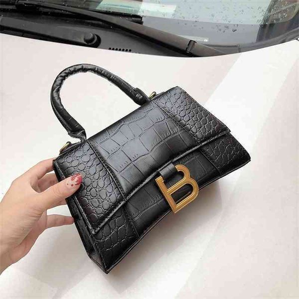 handbag balenciga italy bag balencaigbag designer luxury french minority 2022 fashion crocodile hourglass
handbag balenciga italy bag balencaigbag designer luxury french minority 2022 fashion crocodile hourglass