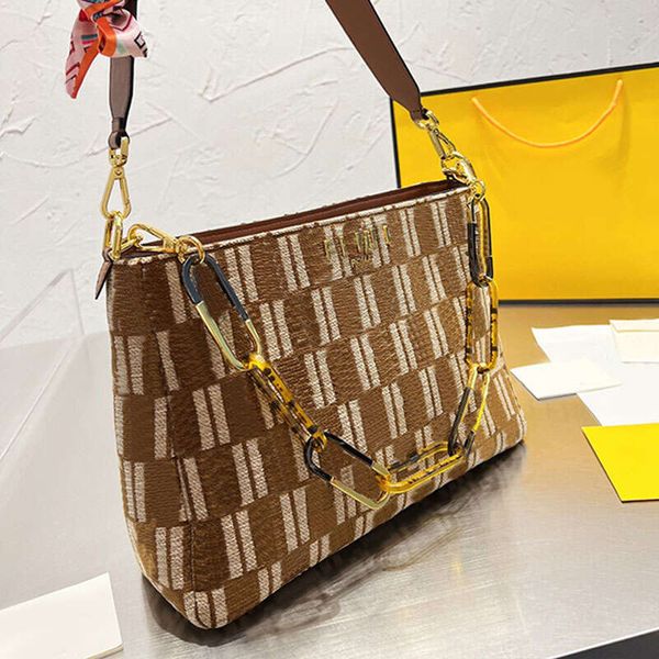 evening bags clutch bag fashion shoulder crossbody bags women handbag purse metal letter chain zipper closure cell phone pocket pouch
evening bags clutch bag fashion shoulder crossbody bags women handbag purse metal letter chain zipper closure cell phone pocket pouch