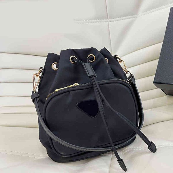 pra da bag pra lady tote bag leather handbag party shoulder bags high capacity luxury designer wallet coin purses women shopping totes vinta
pra da bag pra lady tote bag leather handbag party shoulder bags high capacity luxury designer wallet coin purses women shopping totes vinta