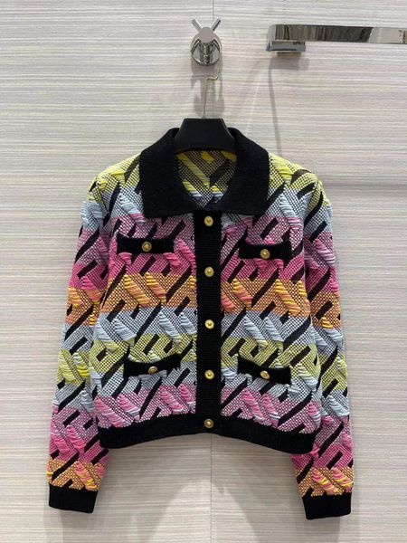milan runway sweaters 2022 new autumn winter lapel neck long sleeves print women's sweater high end jacquard cardigan designer sweater, White;black
milan runway sweaters 2022 new autumn winter lapel neck long sleeves print women's sweater high end jacquard cardigan designer sweater, White;black