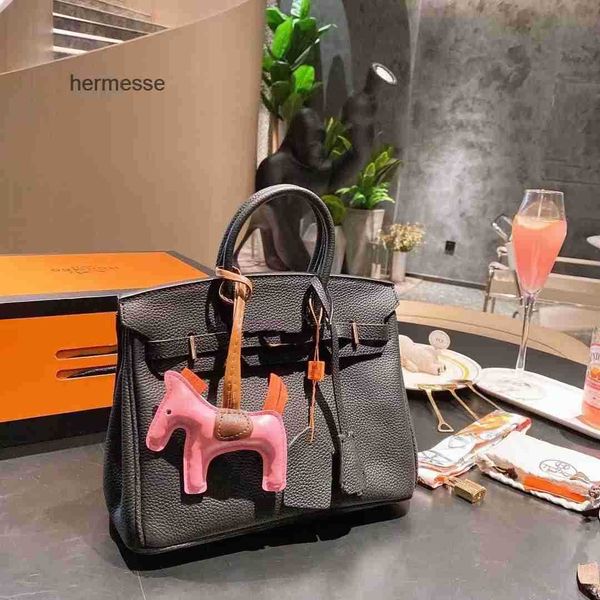 evening bags herme designer luxury bag womans 2022 fashion new bag temperament womens celebrity limelight cowhide
evening bags herme designer luxury bag womans 2022 fashion new bag temperament womens celebrity limelight cowhide