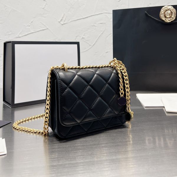 luxury designer bag shoulder handbags c quality high fashion women wallets clutch totes crossbody cowhide mini chain tofu bags ladies purse
luxury designer bag shoulder handbags c quality high fashion women wallets clutch totes crossbody cowhide mini chain tofu bags ladies purse
