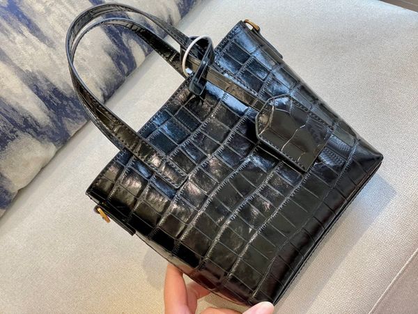 luxury designer bag shoulder handbags y quality high fashion women wallets clutch totes crossbody cowhide leather samll tote bags ladies pur
luxury designer bag shoulder handbags y quality high fashion women wallets clutch totes crossbody cowhide leather samll tote bags ladies pur