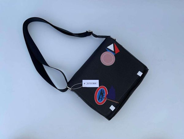 2022 classic fashion men leather messenger bags cross body bag school bookbag shoulder bag briefcase 28cm tablet bag
2022 classic fashion men leather messenger bags cross body bag school bookbag shoulder bag briefcase 28cm tablet bag