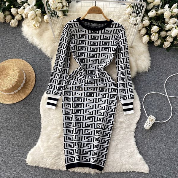 slim bodycon knitted dress runway ladies designer autumn winter long sleeve mock neck holiday prom office pencil dresses women clothes club, Black;gray
slim bodycon knitted dress runway ladies designer autumn winter long sleeve mock neck holiday prom office pencil dresses women clothes club, Black;gray