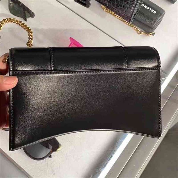 handbag balenciga italy hourglass designers mini cowhide chain wallet one shoulder diagonal women's bag le
handbag balenciga italy hourglass designers mini cowhide chain wallet one shoulder diagonal women's bag le