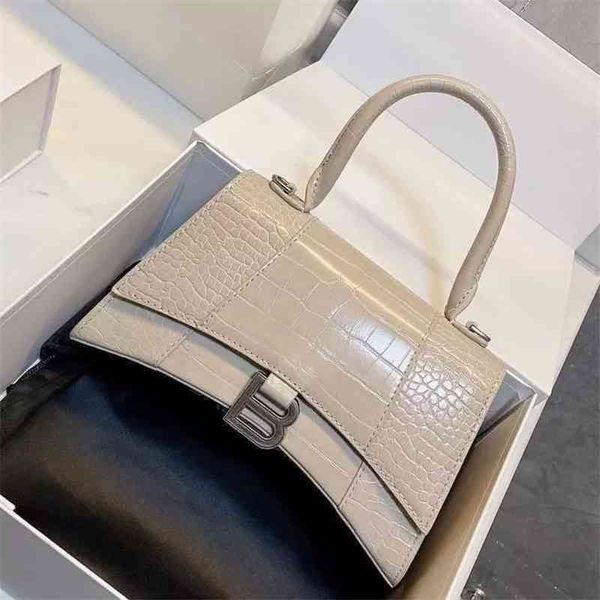 designer balenciga bag high sense b-word handbags home crocodile hourglass leather fashion leisure one shoulde
designer balenciga bag high sense b-word handbags home crocodile hourglass leather fashion leisure one shoulde