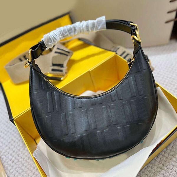 evening bags axillary bag half moon tote bags fashion classic shoulder handbag women crossbody purses bottom metal big letter removable shou
evening bags axillary bag half moon tote bags fashion classic shoulder handbag women crossbody purses bottom metal big letter removable shou