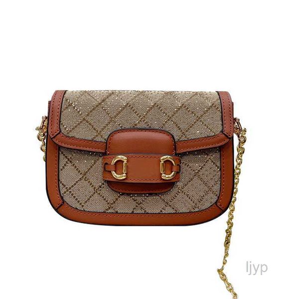 evening bags drill canvas bag fashion shoulder bags crossbody handbags women vintage metal chain square flap hasp wallet leather cell phone
evening bags drill canvas bag fashion shoulder bags crossbody handbags women vintage metal chain square flap hasp wallet leather cell phone