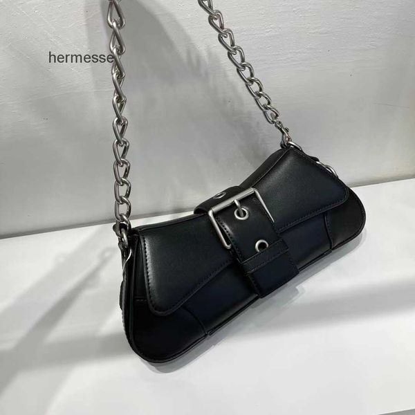 evening bags autumn and winter 2022 new genuine leather paris underarm bag women's bag chain french stick bag one shoulder handheld cro
evening bags autumn and winter 2022 new genuine leather paris underarm bag women's bag chain french stick bag one shoulder handheld cro