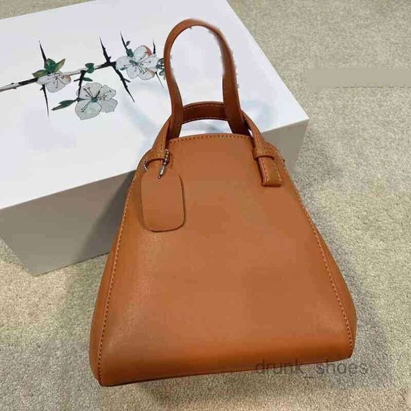 evening bags 5a quality designer classic bucket women handbag leather shoulder bag tote lady multiple usage handbag
evening bags 5a quality designer classic bucket women handbag leather shoulder bag tote lady multiple usage handbag