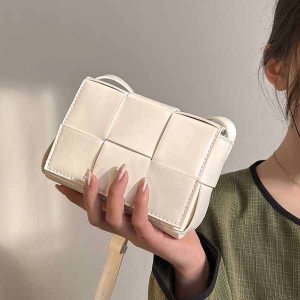 designer luxury women bag bottegas handbag fashion inclined shoulder womens bags versatile purses totes large capacity saddle venetas wallet
designer luxury women bag bottegas handbag fashion inclined shoulder womens bags versatile purses totes large capacity saddle venetas wallet