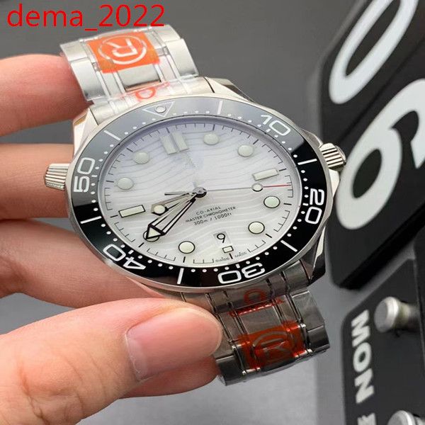 42mm dial men's business leisure diving watch stainless steel mechanical automatic watch, Slivery;brown
42mm dial men's business leisure diving watch stainless steel mechanical automatic watch, Slivery;brown