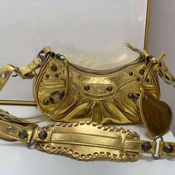 designer bag 2022 bags evening shoulder motorcycle le cagole crescent crossbody bag handbags purse genuine leather zipper deg1
designer bag 2022 bags evening shoulder motorcycle le cagole crescent crossbody bag handbags purse genuine leather zipper deg1