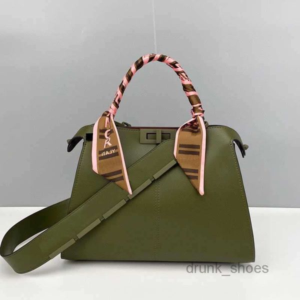 evening bags a tote bag shoulder bags leather crossbody handbags twist buckle compartment pocket removable shoulder strap metal letter totes
evening bags a tote bag shoulder bags leather crossbody handbags twist buckle compartment pocket removable shoulder strap metal letter totes
