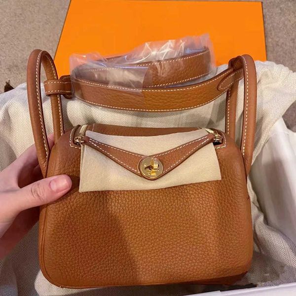 designer 2022 bag lindybag bags leather lady litchi pattern hermeebags silver buckle shoulder handbag versatile cowhide 26cm 30cm 13x7
designer 2022 bag lindybag bags leather lady litchi pattern hermeebags silver buckle shoulder handbag versatile cowhide 26cm 30cm 13x7