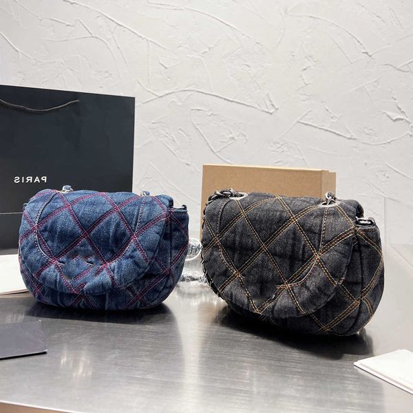 classic collection flap mini shoulder bags denim diamond lattice france brand women silver metal hardware crossbody bag designer
classic collection flap mini shoulder bags denim diamond lattice france brand women silver metal hardware crossbody bag designer