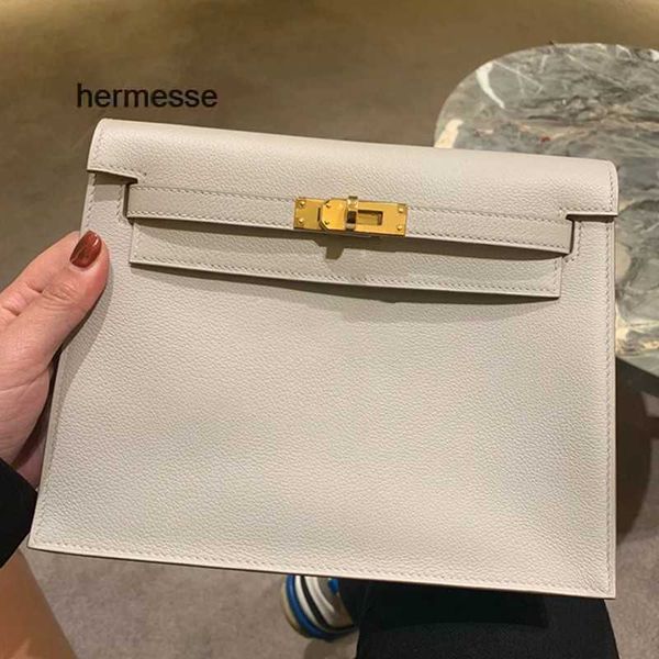 evening bags herme designer new handbag multifunctional backpack 2022 womens fashion luxury bag versatile leisure one shoulder messenger han
evening bags herme designer new handbag multifunctional backpack 2022 womens fashion luxury bag versatile leisure one shoulder messenger han