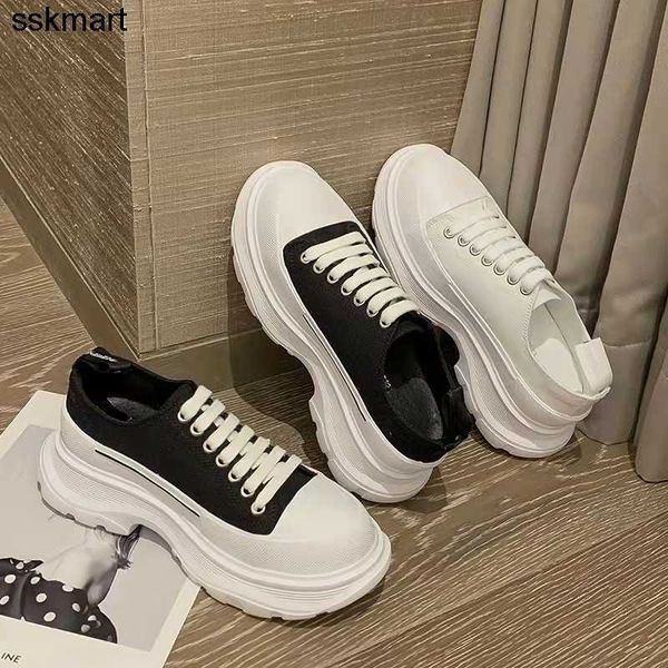 dress shoes luxury designer casual shoes tread slick canvas sneaker new casual versatile sports lace up women sneakers muffin thick soles hi, Black
dress shoes luxury designer casual shoes tread slick canvas sneaker new casual versatile sports lace up women sneakers muffin thick soles hi, Black
