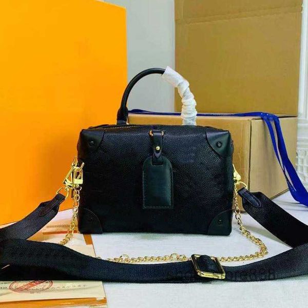 evening bags l women hangbags purse crossbody bags golden chain shoulder bag coated canvas old flower cowhide embroidered shoulders strap
evening bags l women hangbags purse crossbody bags golden chain shoulder bag coated canvas old flower cowhide embroidered shoulders strap