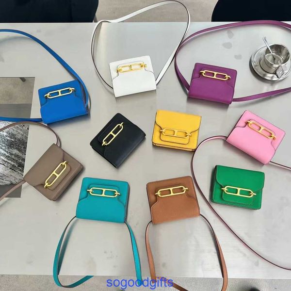 womens roulis's designer herme bags genuine leather with strap shoulder handbags the same pig nose bag is a new style small square in s
womens roulis's designer herme bags genuine leather with strap shoulder handbags the same pig nose bag is a new style small square in s