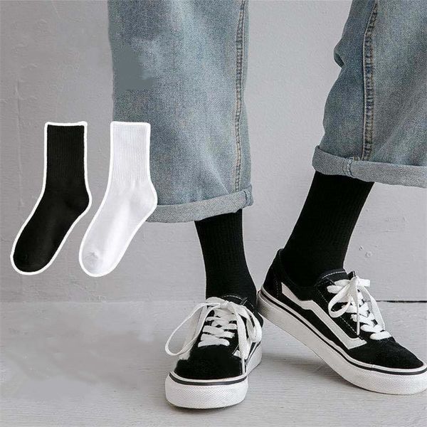 men's socks 10 pairslot men's midtube black and white cotton socks absorbent and deodorant soft and comfortable highquality socks
men's socks 10 pairslot men's midtube black and white cotton socks absorbent and deodorant soft and comfortable highquality socks