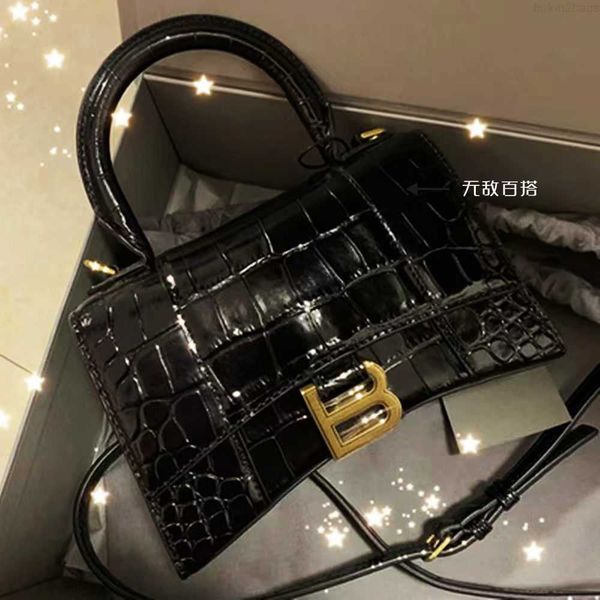 designer balencigass hourglass bag new cowhide crocodile pattern high-grade feeling versatile one shoulder messenger handbag mw3o
designer balencigass hourglass bag new cowhide crocodile pattern high-grade feeling versatile one shoulder messenger handbag mw3o