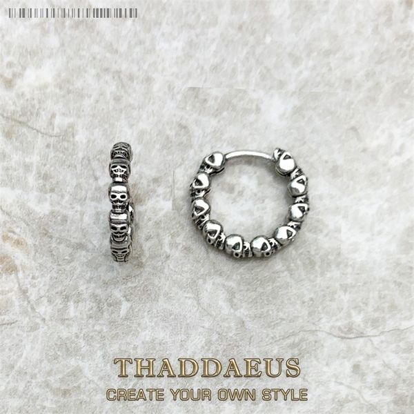 hoop huggie creole skulls hinged earrings europe style punk fashion jewelry for women men gift in solid 925 sterling silver 220924, Golden;silver
hoop huggie creole skulls hinged earrings europe style punk fashion jewelry for women men gift in solid 925 sterling silver 220924, Golden;silver