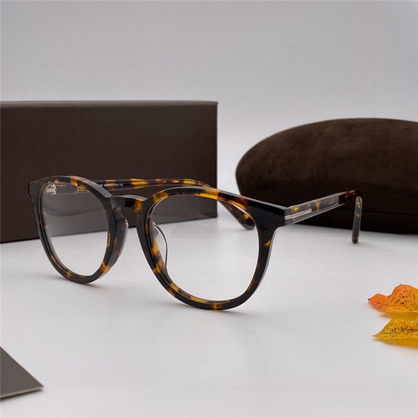 optical eyeglasses for men women retro 5401 style anti-blue glasses light lens with box, White;black
optical eyeglasses for men women retro 5401 style anti-blue glasses light lens with box, White;black