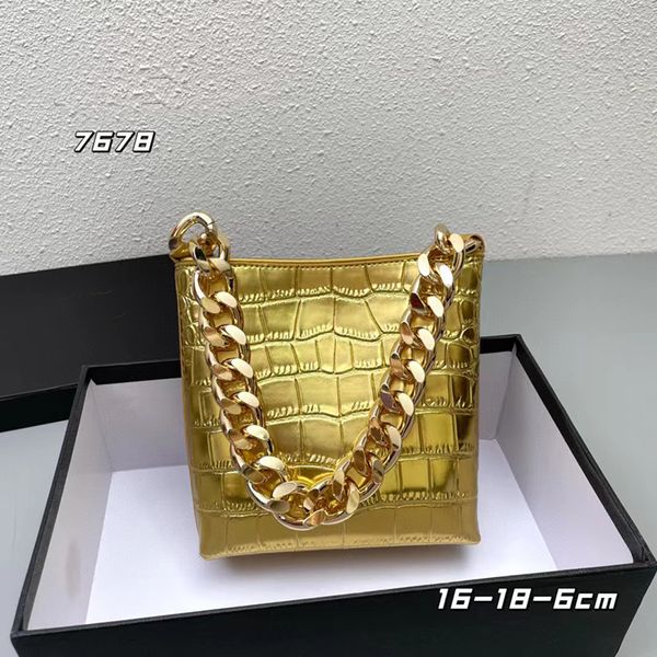 luxurys designer bag leather gold stone grain bucket handbag armpit bag fashion classic women's shoulder crossbody bags
luxurys designer bag leather gold stone grain bucket handbag armpit bag fashion classic women's shoulder crossbody bags