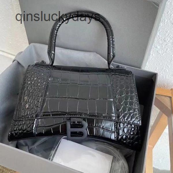 luxury balencaig bags outlet star of the same style women's 2022 new fashion cross ody versatile family crocod
luxury balencaig bags outlet star of the same style women's 2022 new fashion cross ody versatile family crocod