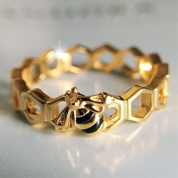18k yellow gold bees rings set original box for pandora 925 sterling silver honeycomb for women girls fashion accessories296d, Slivery;golden
18k yellow gold bees rings set original box for pandora 925 sterling silver honeycomb for women girls fashion accessories296d, Slivery;golden