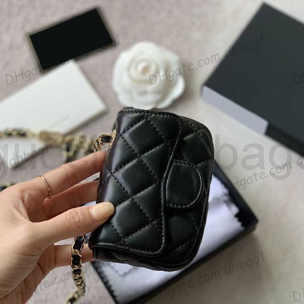 classic mini flap quilted caviar/lambskin waist bag fanny pack ghw crossbody handbag 10x8x2cm
classic mini flap quilted caviar/lambskin waist bag fanny pack ghw crossbody handbag 10x8x2cm