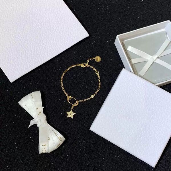 fashion designer wholesale crystal stars charm bracelets girls gift brand unique bracelet engagement luxury wedding jewelry with box, Golden;silver
fashion designer wholesale crystal stars charm bracelets girls gift brand unique bracelet engagement luxury wedding jewelry with box, Golden;silver