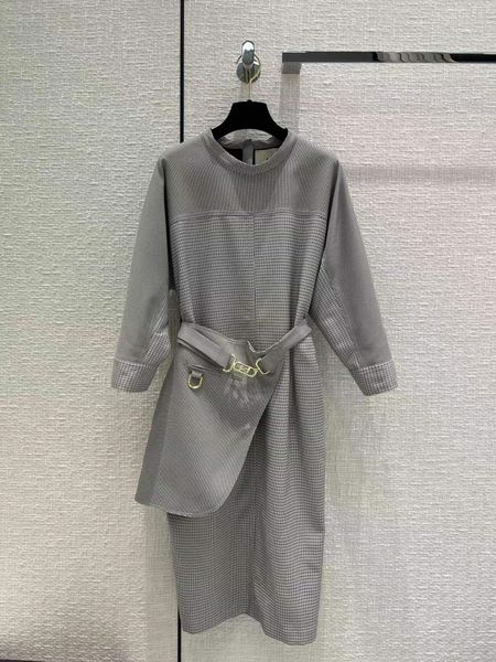 milan runway dresses 2022 new autumn winter o neck 3/4 sleeve panelled women's designer dress brand same style dress 0925-4, Black
milan runway dresses 2022 new autumn winter o neck 3/4 sleeve panelled women's designer dress brand same style dress 0925-4, Black