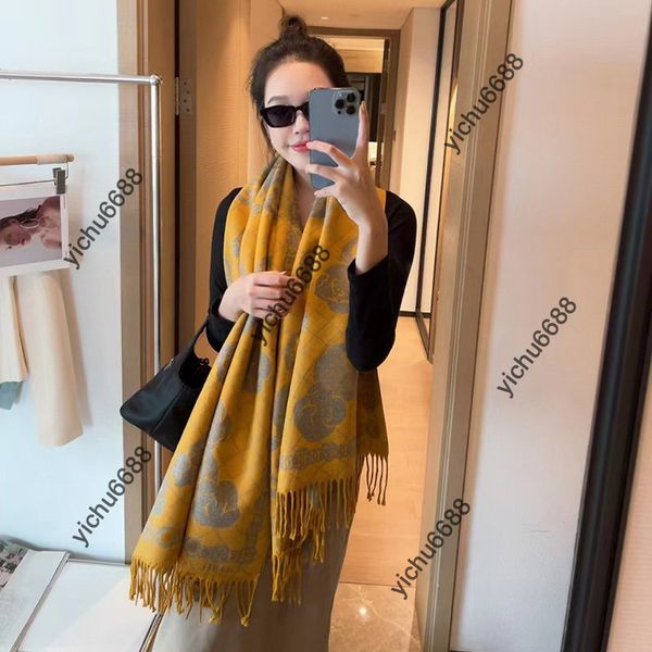 luxury brand warm women c scarf winter cashmere shawls wraps flower print pashmina blanket scarves long bufandas female foulard, Blue;gray
luxury brand warm women c scarf winter cashmere shawls wraps flower print pashmina blanket scarves long bufandas female foulard, Blue;gray