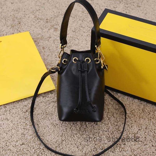 evening bags bucket women crossbody bag tresor handbags purse drawstring shoulder bags genuine leather gold hardware detachable handle stra
evening bags bucket women crossbody bag tresor handbags purse drawstring shoulder bags genuine leather gold hardware detachable handle stra