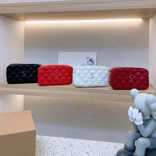 fashion chain messenger bag personality designer female classic double zipper shoulder handbag mobile phone bag 20cm 173
fashion chain messenger bag personality designer female classic double zipper shoulder handbag mobile phone bag 20cm 173